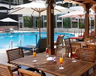 Al Hamra Hotel Jeddah - Jeddah - Pool