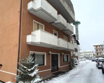 Albergo Miramonti - Arta Terme - Gebouw