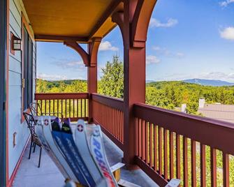 Hearthstone Escape - South Londonderry - Balcony