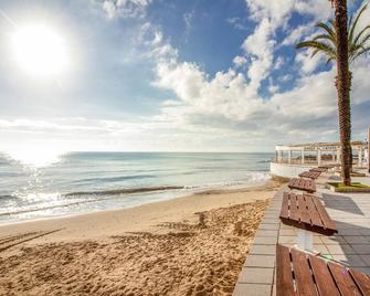 1 Bedroom Cozy Apartment In Torrevieja - Torrevieja - Beach