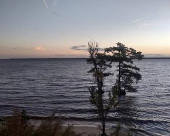 The little cabin on the mountainside - Edenton - Beach