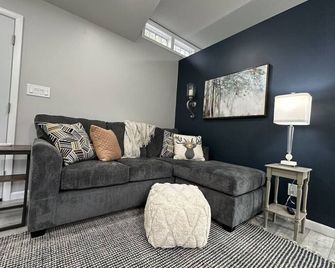 Country Quaint near Mississinewa Lake - Peru - Sala de estar