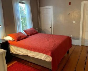 Apartment in downtown Newport - - Newport