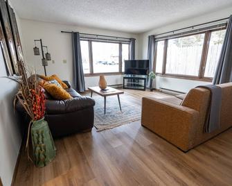 Cuyuna Lakes Stay - Deerwood - Sala de estar