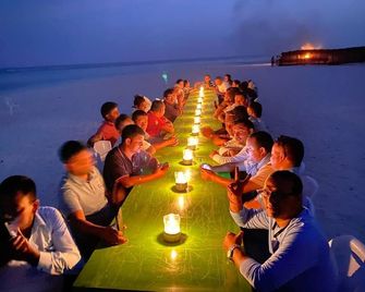 Ari Grand Hotel & Spa - Dhangethi