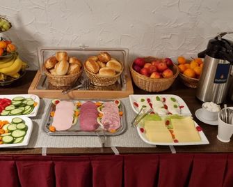 Hotel am Hafen - Braunschweig - Buffet