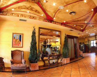 Hotel Comillas - Comillas - Salónek