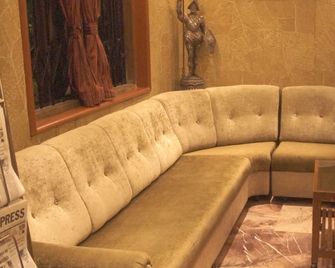 Hotel Shivam - Pune - Living room