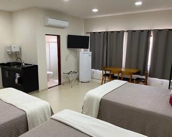 Hotel Amsterdam Suites - Holambra - Bedroom