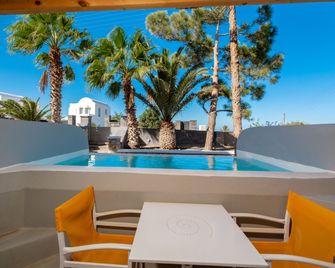 Maistros Village - Karterados - Bedroom