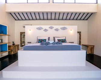 Stay Shark Villas Gili Air - Pemenang - Kamar Tidur