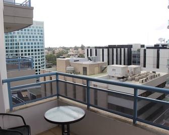 One Bedroom Furnished 7 - Chatswood - Balkon