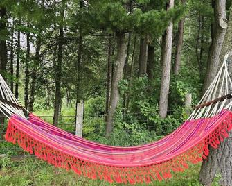 Little heaven in Clarington on 154 acres of land close to Ganaraska forest - Orono - Patio