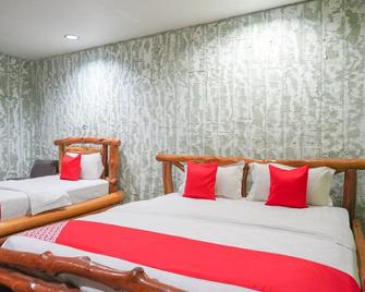 900 Inn - Bintulu - Bedroom