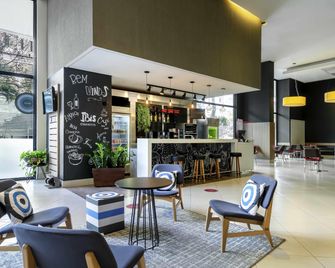 Ibis Budget Belo Horizonte Afonso Pena - בלו הוריזונטה - בר
