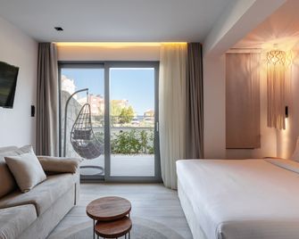 Amalthia Luxury Suites - Polychrono - Quarto
