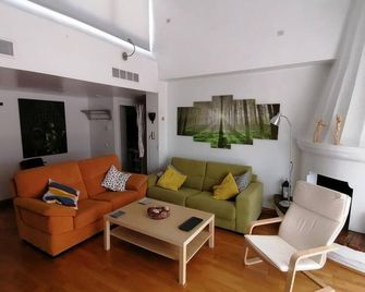 Del Parque Flats - Guadalmar - Beach & Relax - ملقة - غرفة معيشة