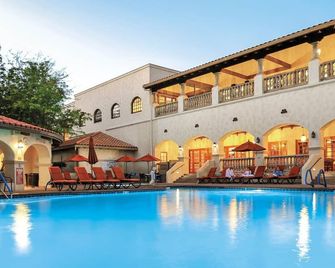 Discover the Magic of Sedona at Los Abrigados Resort and Spa - 1 Bedroom - סדונה - בריכה