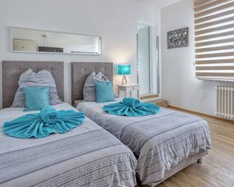 Touch Down Motel - Lohmar - Habitación