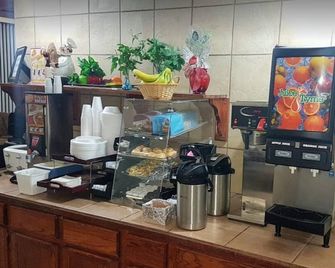 Western Inn South - Kearney - Buffet