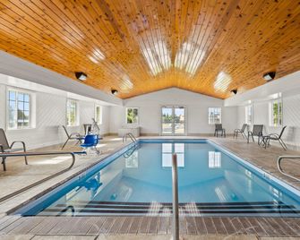 Sleep Inn & Suites Verona - Madison Southwest - Verona - Piscina