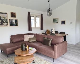 Recreatiepark De Tien Heugten - Schoonloo - Sala de estar
