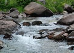 Streamside Catskill Mountain House - Chichester