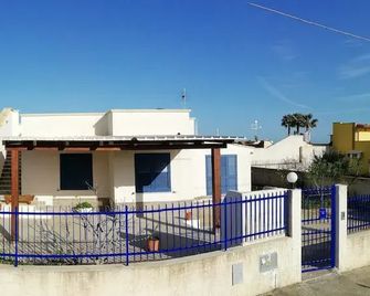 Villa Sunshine - Marinella - Outdoor view