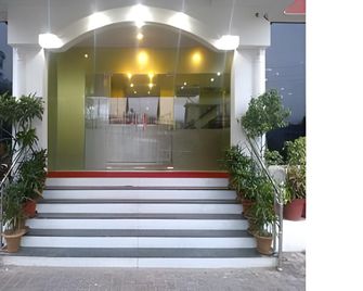 Tobo Syona Residency - Lucknow - Edificio