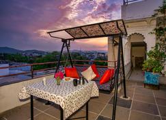 Shiv villa homestay - Udaipur - Balcón