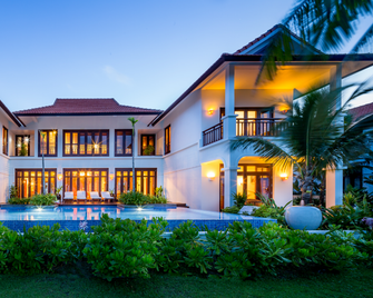 Luxury Family Beach Da Nang - Da Nang - Building