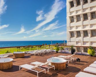 Brut Seafront Hotel By Sunday - Tel Aviv