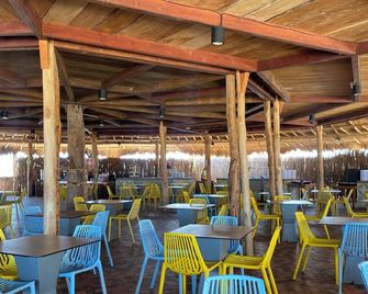 On Vacation Wayira Beach - Riohacha - Restaurant