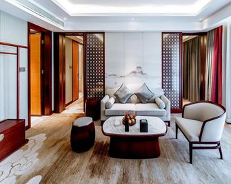 Wuqiao Yun Zen Jinling Acrobatic Hotel - Dezhou - Вітальня