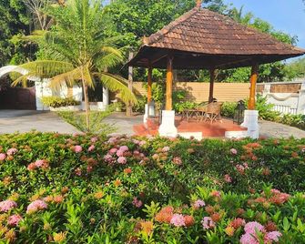 Tharavadu Heritage Home - Kumarakom - Näkymät ulkona