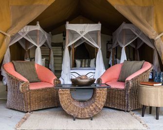 Flamingo Hill Tented Camp - Nakuru - Patio