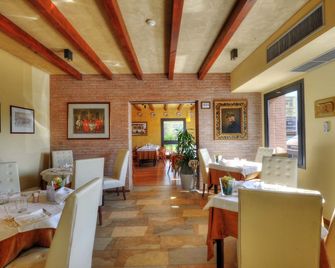 Hotel Real Fini Baia Del Re - מודנה - מסעדה