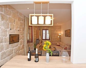 Orhan Rooms Dubrovnik - Dubrovnik - Dining room