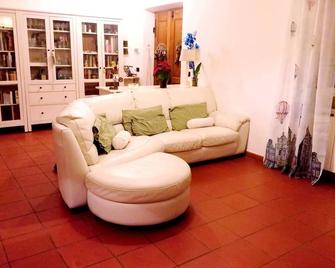 Mama chioccia b&b - Diano Castello - Soggiorno