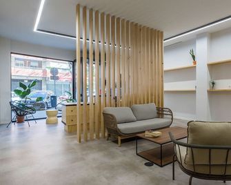Urban Cube Hostel Sevilla - Seville - Lounge