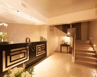 Hôtel Le Y - Sant Tropetz