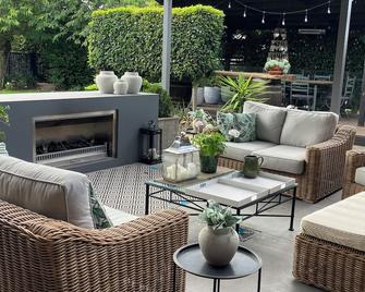 Maples on Harewood - Christchurch - Serambi