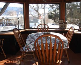 Caboose Motel & Gift Shop - Durango - Dining room