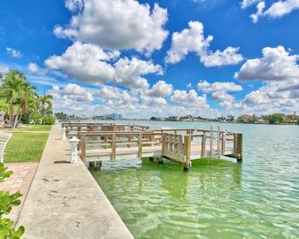 Westwinds 213 - St. Pete Beach