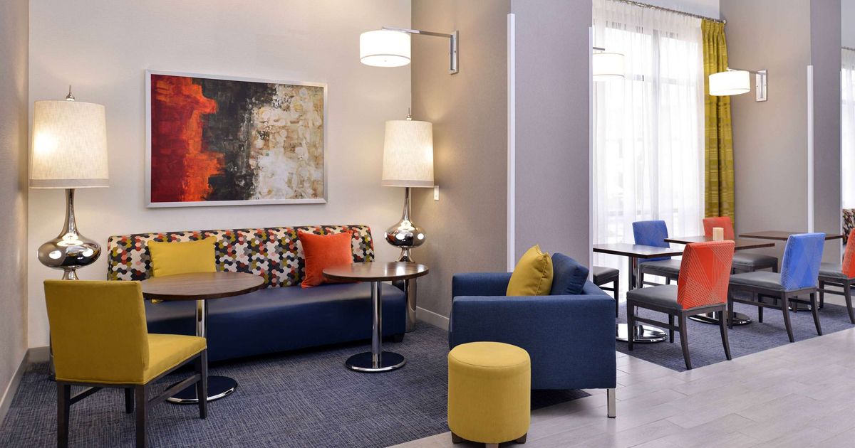 Hampton Inn & Suites Shelby à partir de 68 €. Hôtels à Shelby KAYAK