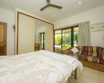 Magnetic Island Bed And Breakfast - Magnetic Island - Bedroom
