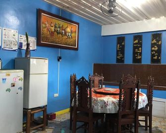 Ravara - Natividad Pension House - Alaminos - Comedor