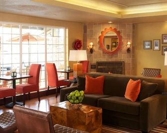 Larkspur Landing Extended Stay Suites Sacramento - Sacramento - Sala de estar