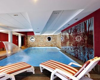 RisoulSki Antarès - Risoul - Piscina