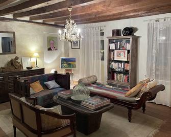 Lovely Cottage In The Loir Valley 1h From The Châteaux & 40 Min From Le Mans - Courdemanche - Lounge